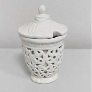 Dekoracija Posuda sa poklopcem